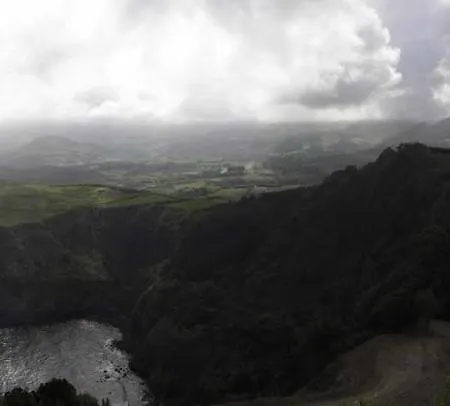 Vivenda Xavier - Casa De Ferias Com Vistas Deslumbrantes Nyaraló